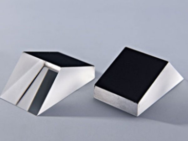 Half pentaprism